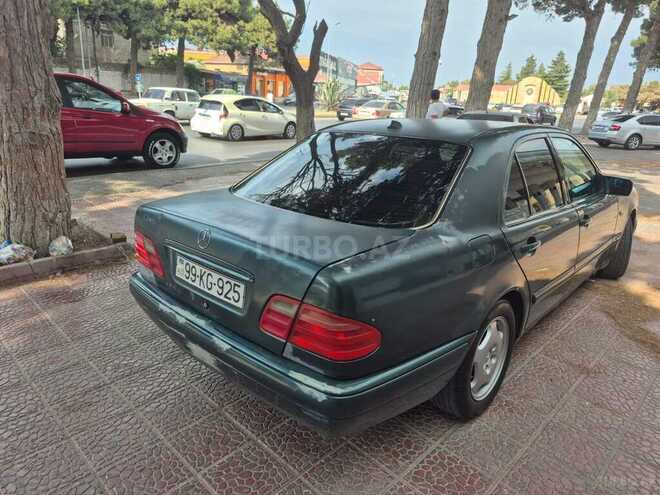 Mercedes E 240 1998, 234,123 km - 2.4 l - Bakı