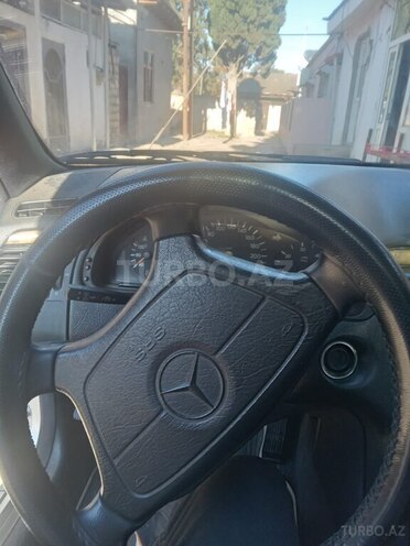 Mercedes E 220 d 2018, 600,000 km - 2.0 l - Gəncə