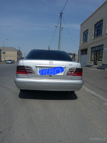 Mercedes E 220 d 2018, 600,000 km - 2.0 l - Gəncə