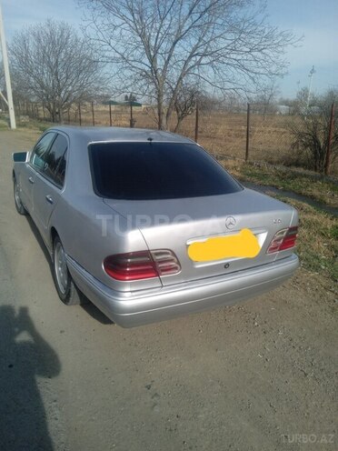 Mercedes E 220 d 2018, 600,000 km - 2.0 l - Gəncə