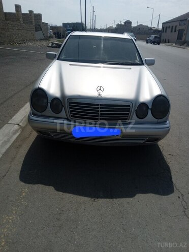Mercedes E 220 d 2018, 600,000 km - 2.0 l - Gəncə