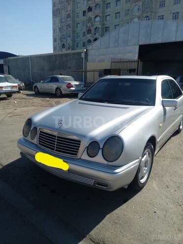 Mercedes E 220 d 2018, 600,000 km - 2.0 l - Gəncə