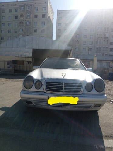 Mercedes E 220 d 2018, 600,000 km - 2.0 l - Gəncə