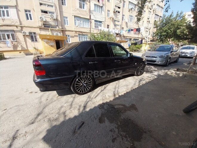 Mercedes C 220 1996, 425,000 km - 2.2 l - Sumqayıt