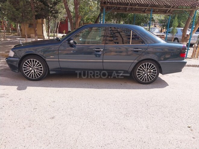 Mercedes C 220 1996, 425,000 km - 2.2 l - Sumqayıt