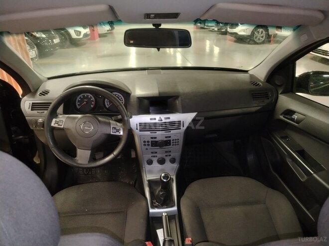 Opel Astra 2009, 200,000 km - 1.4 l - Gəncə