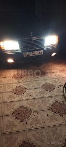 Mercedes E 220 1994, 483,470 km - 2.2 l - Bakı