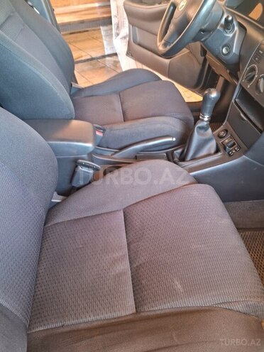Toyota Corolla 2005, 310,000 km - 1.4 l - Bakı