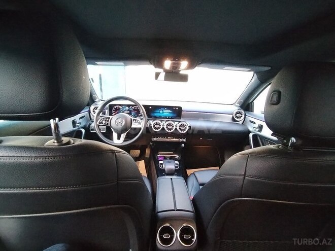 Mercedes  2019, 80,000 km - 2.0 l - Bakı