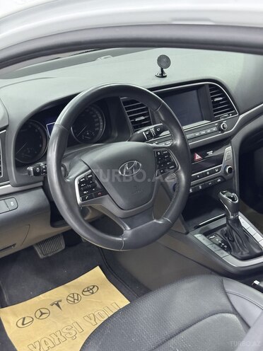 Hyundai Elantra 2016, 173,000 km - 1.6 л - Sumqayıt