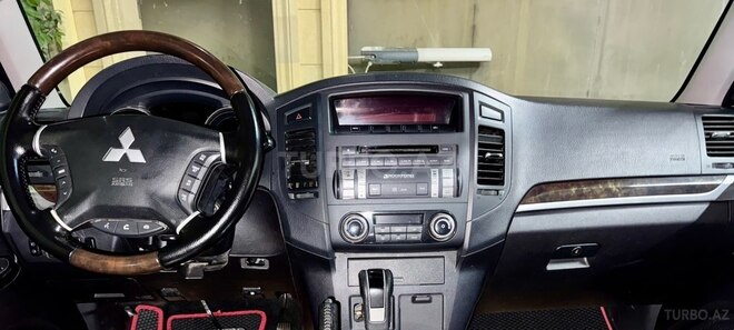Mitsubishi Pajero 2011, 223,846 km - 3.5 l - Bakı
