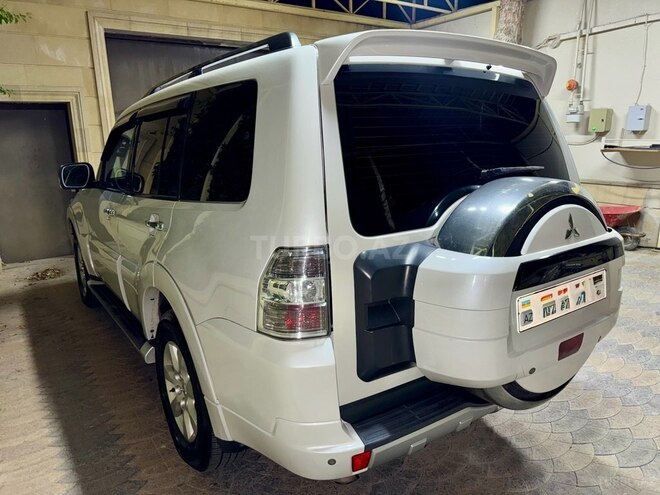 Mitsubishi Pajero 2011, 223,846 km - 3.5 l - Bakı