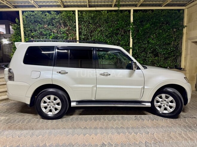 Mitsubishi Pajero 2011, 223,846 km - 3.5 l - Bakı