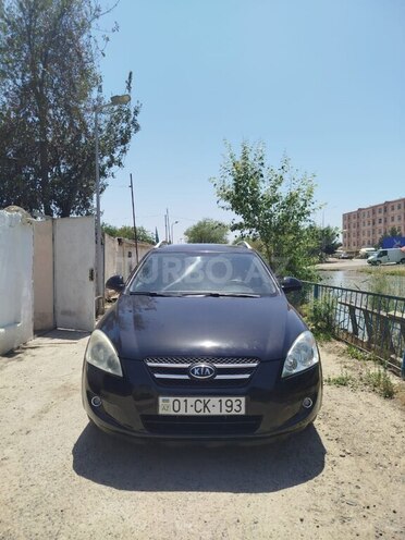 Kia  2009, 220,000 km - 1.4 l - Salyan
