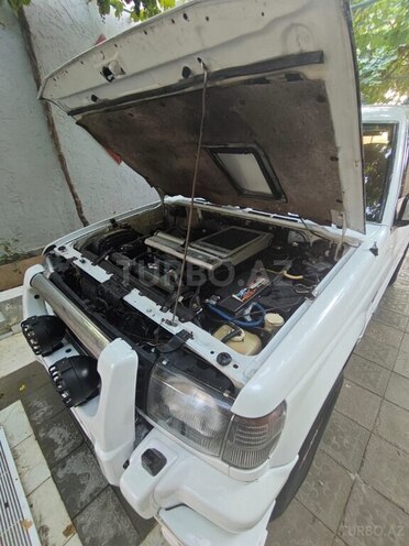 Mitsubishi Pajero 1994, 420,000 km - 2.8 l - Bakı