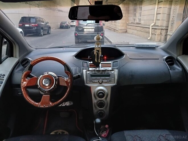 Toyota Yaris 2008, 160,000 km - 1.3 l - Bakı