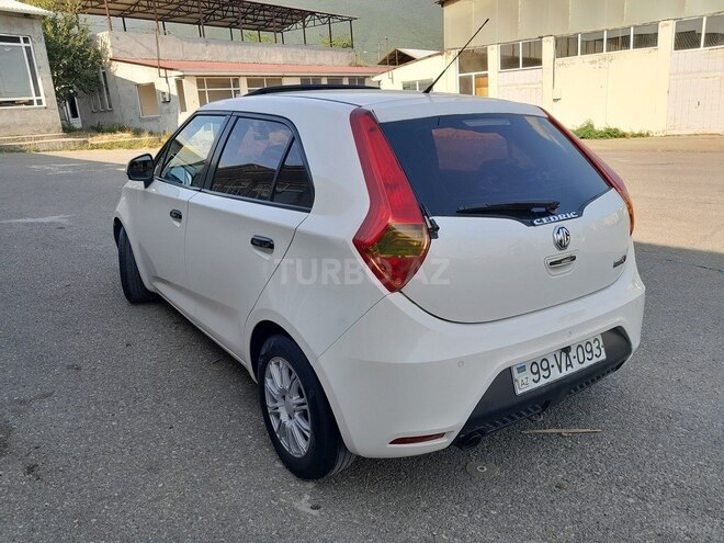MG 3 2011, 285,055 km - 1.5 l - Şəki
