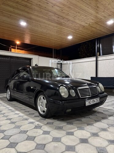 Mercedes E 200 1999, 518,200 km - 2.0 l - Zaqatala