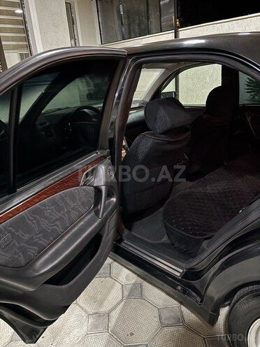 Mercedes E 200 1999, 518,200 km - 2.0 l - Zaqatala