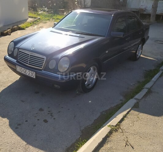 Mercedes E 230 1996, 168,000 km - 2.3 l - Bakı