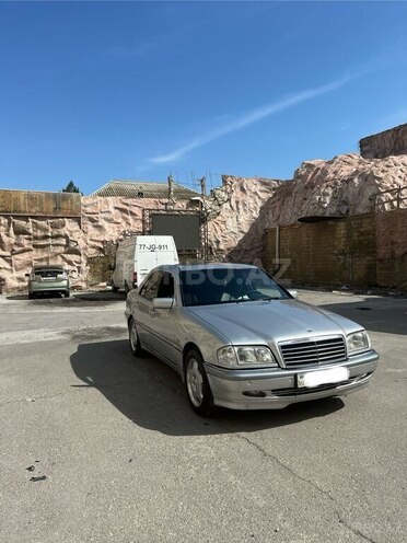 Mercedes C 240 1999, 260,000 km - 2.4 л - Bakı