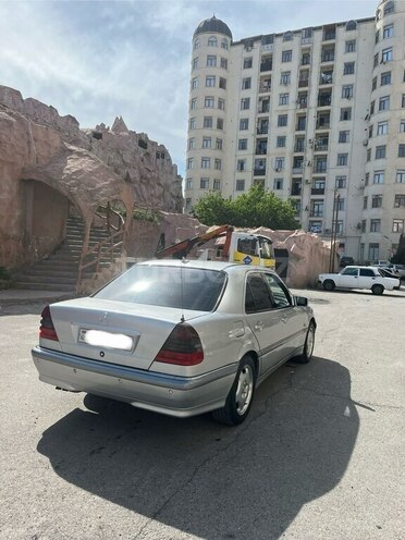 Mercedes C 240 1999, 260,000 km - 2.4 л - Bakı