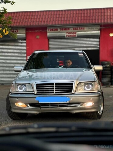 Mercedes C 240 1999, 260,000 km - 2.4 л - Bakı