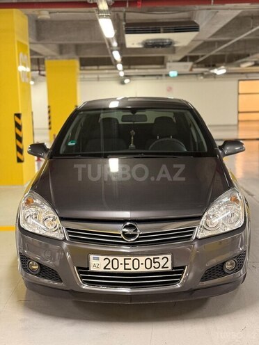 Opel Astra 2009, 200,000 km - 1.4 l - Gəncə