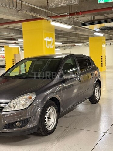 Opel Astra 2009, 200,000 km - 1.4 l - Gəncə