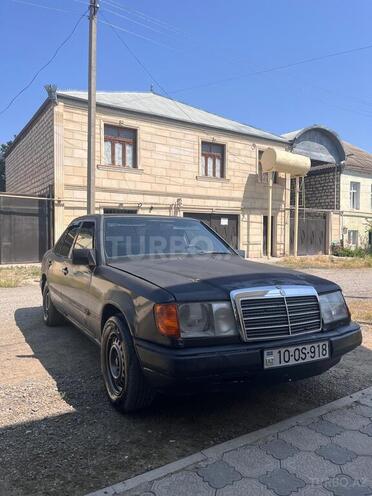 Mercedes 250 D 1987, 320,000 km - 2.5 l - Qazax