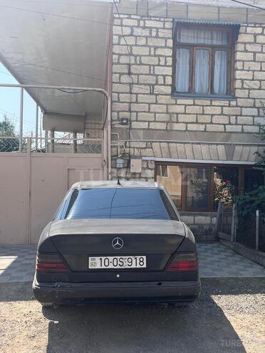 Mercedes 250 D 1987, 320,000 km - 2.5 l - Qazax