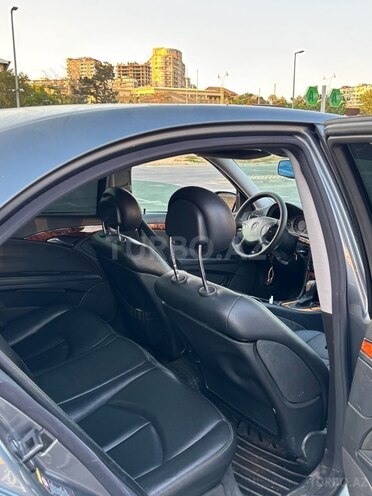 Mercedes E 320 4MATIC 2004, 439,000 km - 3.2 l - Bakı