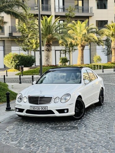 Mercedes E 320 2004, 273,000 km - 3.2 l - Bakı