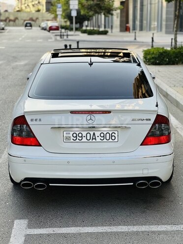 Mercedes E 320 2004, 273,000 km - 3.2 l - Bakı