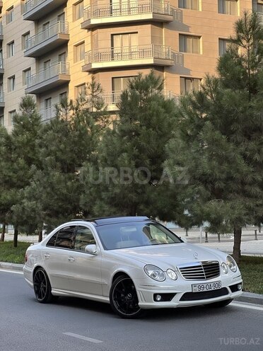 Mercedes E 320 2004, 273,000 km - 3.2 l - Bakı