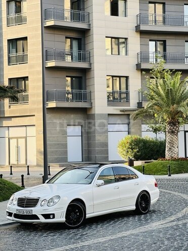 Mercedes E 320 2004, 273,000 km - 3.2 l - Bakı