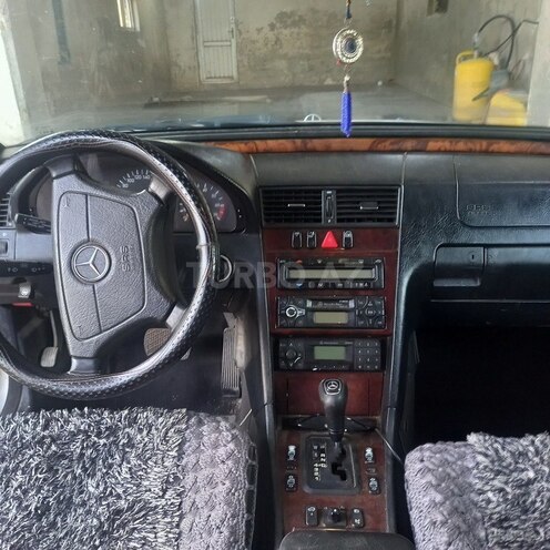 Mercedes C 240 1999, 317,000 km - 2.6 l - Bərdə