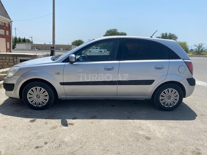 Kia Rio 2006, 225,000 km - 1.4 l - Gəncə