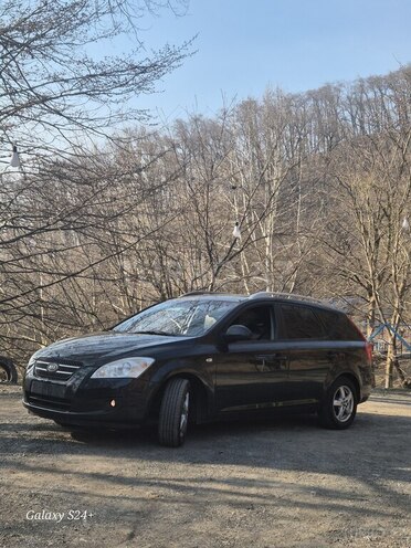 Kia  2007, 398,000 km - 1.6 l - Astara
