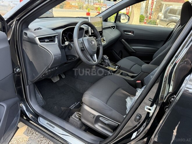 Toyota Corolla Cross 2025, 0 km - 2.0 л - Lənkəran