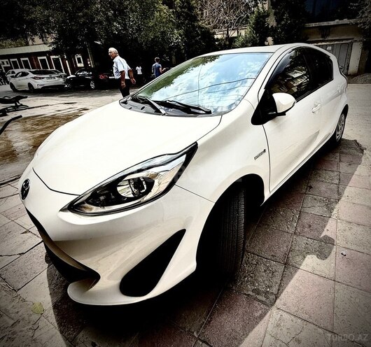 Toyota Aqua 2019, 110,000 km - 1.5 l - Bakı