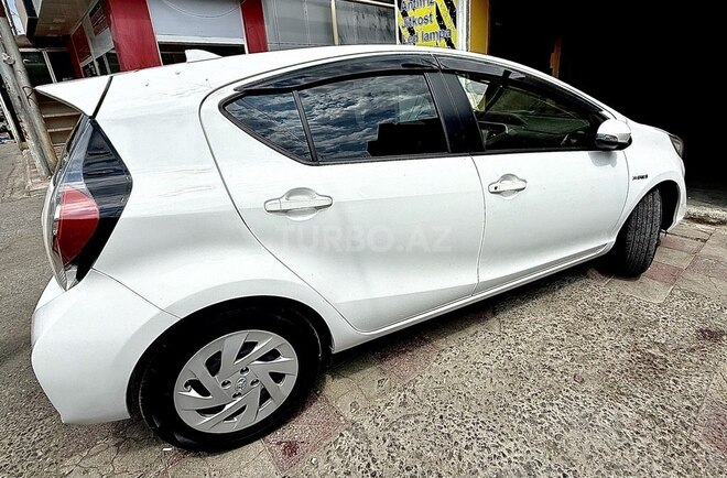 Toyota Aqua 2019, 110,000 km - 1.5 l - Bakı