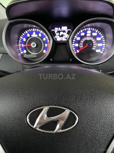 Hyundai Elantra 2015, 140,000 km - 1.8 л - Bakı