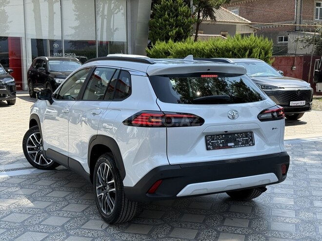 Toyota Corolla Cross 2025, 0 km - 2.0 л - Lənkəran