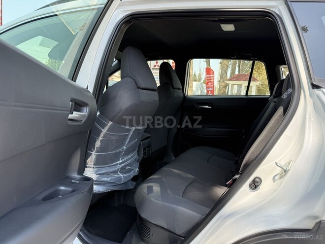Toyota Corolla Cross 2025, 0 km - 2.0 л - Lənkəran