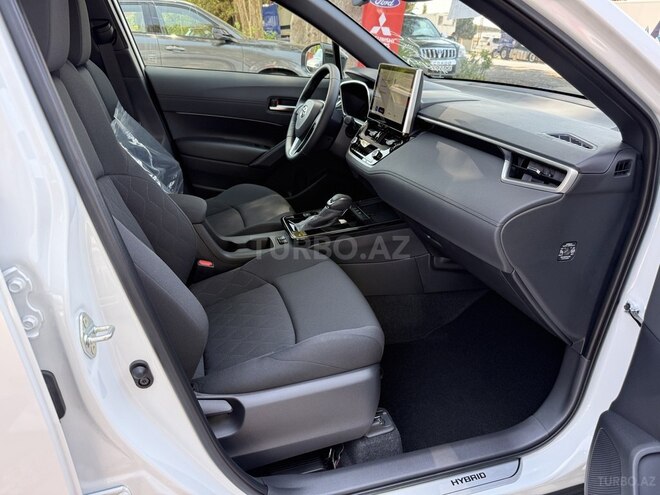 Toyota Corolla Cross 2025, 0 km - 2.0 л - Lənkəran