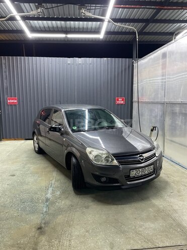 Opel Astra 2009, 243,000 km - 1.6 l - Bakı
