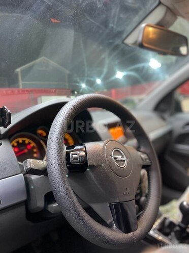 Opel Astra 2009, 243,000 km - 1.6 l - Bakı
