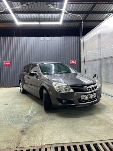 Opel Astra 2009, 243,000 km - 1.6 l - Bakı