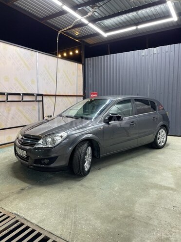 Opel Astra 2009, 243,000 km - 1.6 l - Bakı